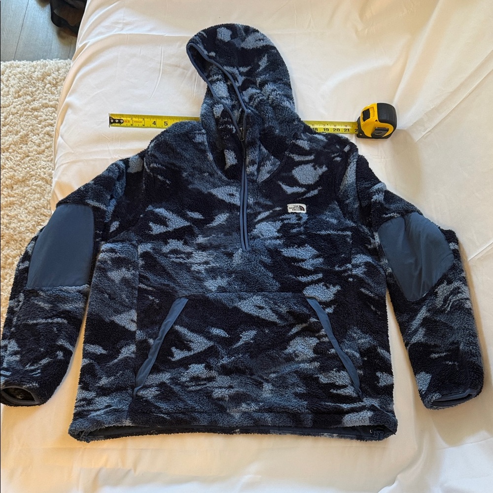 The North Face Kids Black and Gray Fleece Jacket
